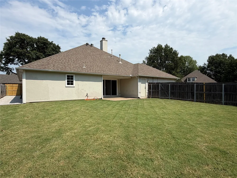 9203 S 73rd East Avenue Tulsa, OK 74133
