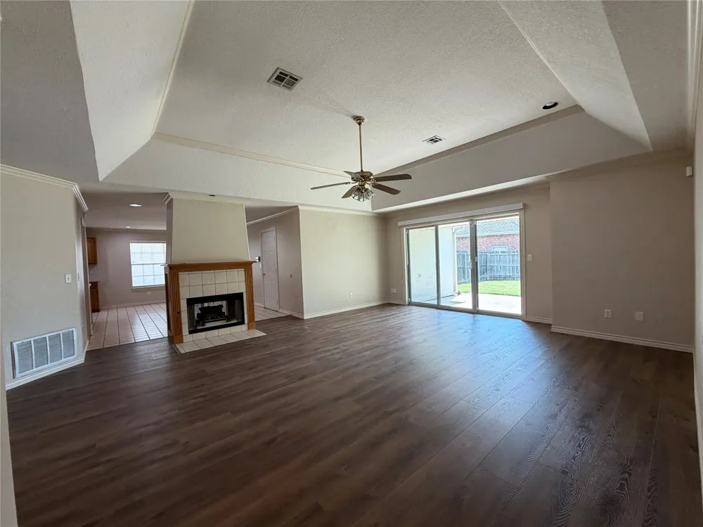 9203 S 73rd East Avenue Tulsa, OK 74133