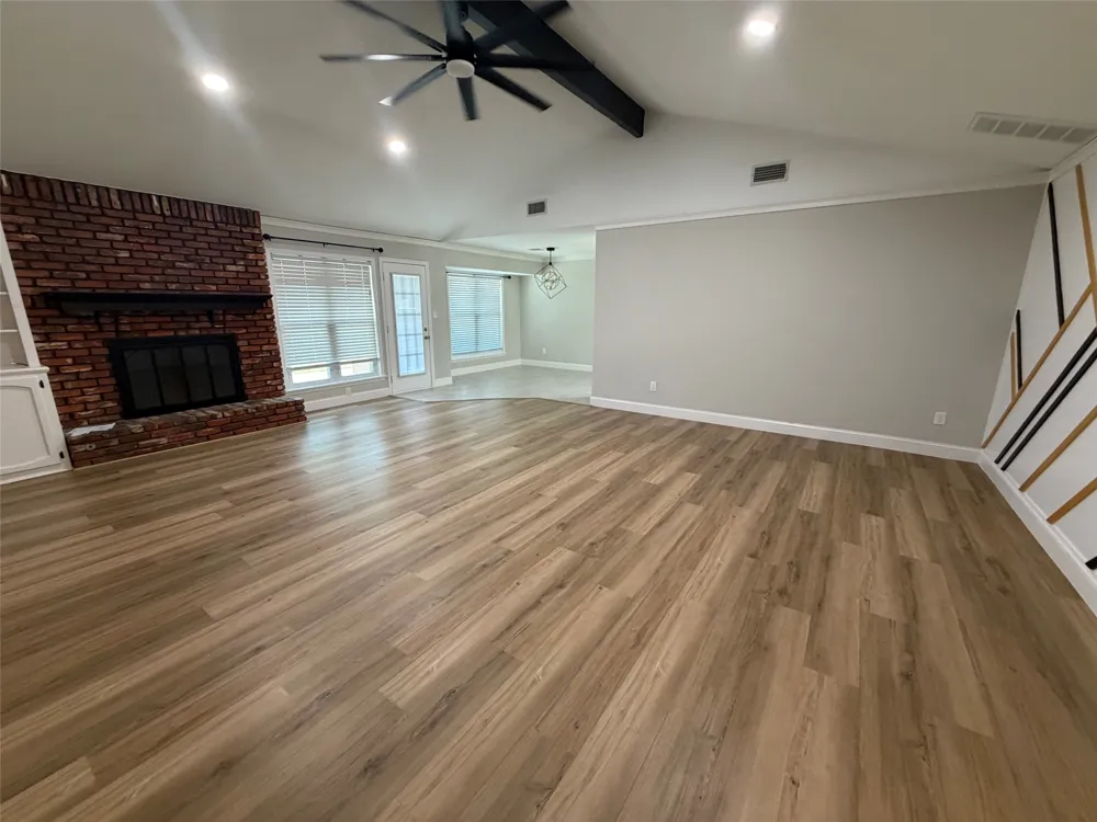 9814 E 37th Court Tulsa, OK 74146