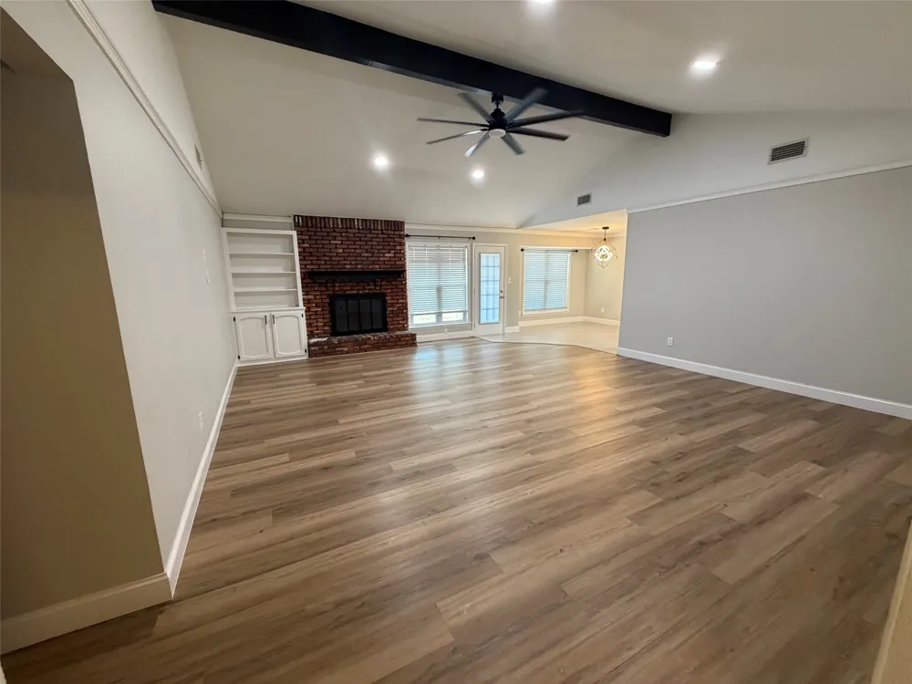 9814 E 37th Court Tulsa, OK 74146
