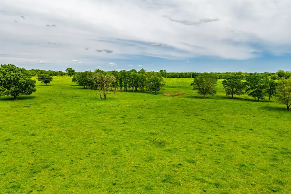 30 S 4190 ROAD Claremore, OK 74017