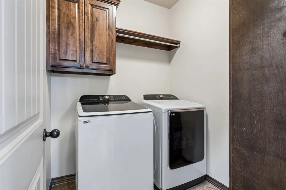 636 NE 23rd Moore, OK 73160