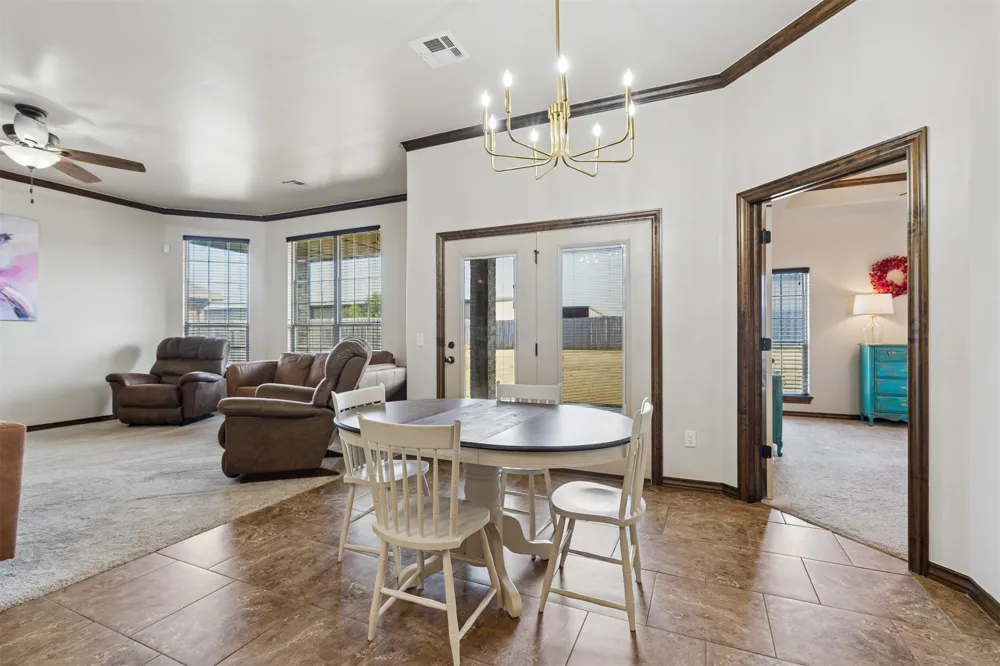 636 NE 23rd Moore, OK 73160