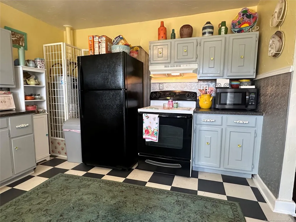 900 W 10th Street Okmulgee, OK 74447
