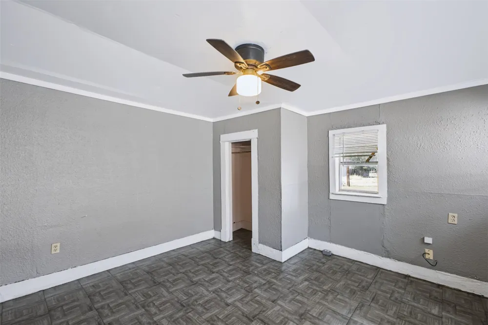 928 E Corona Ada, OK 74820