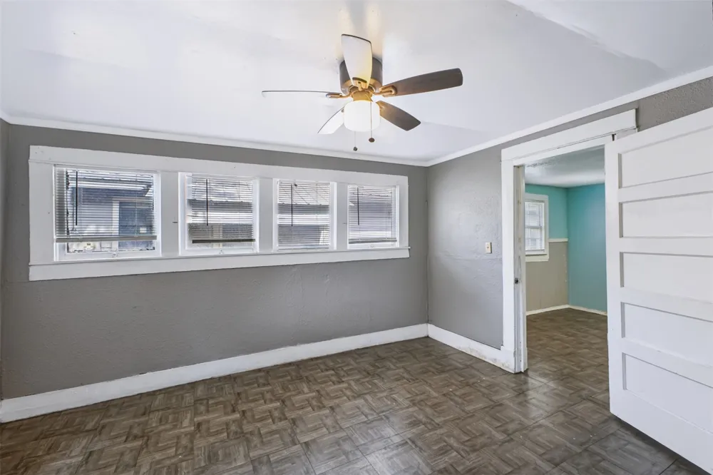 928 E Corona Ada, OK 74820