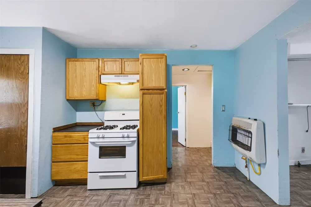 928 E Corona Ada, OK 74820