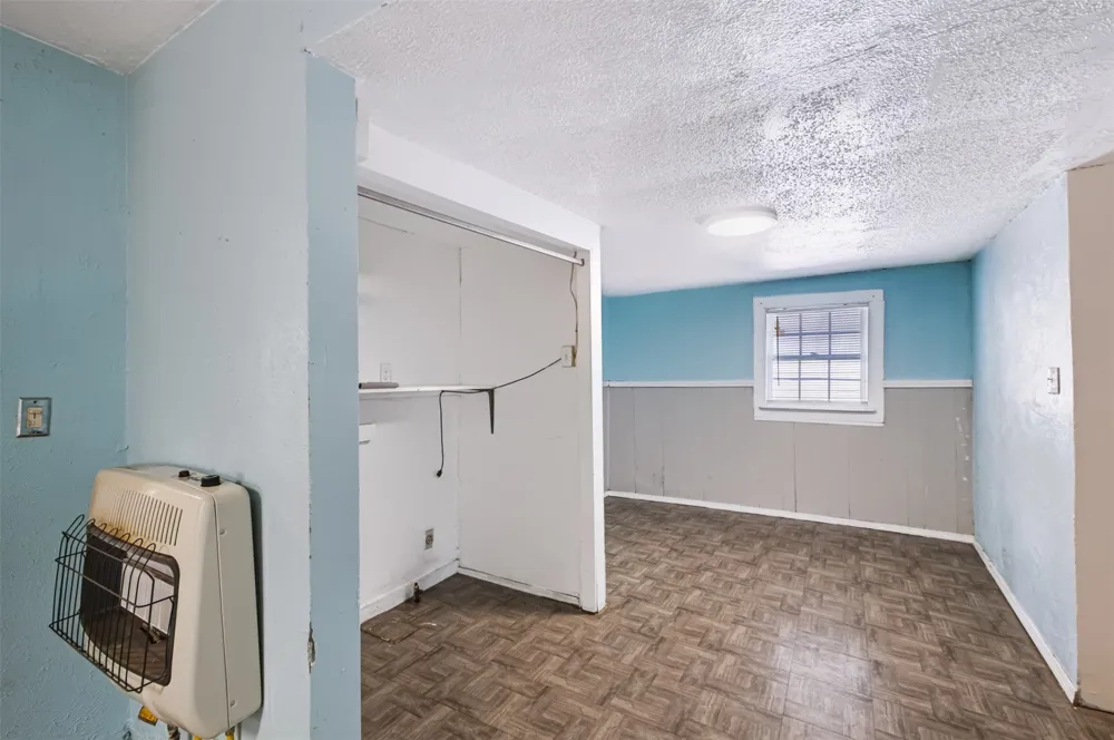 928 E Corona Ada, OK 74820