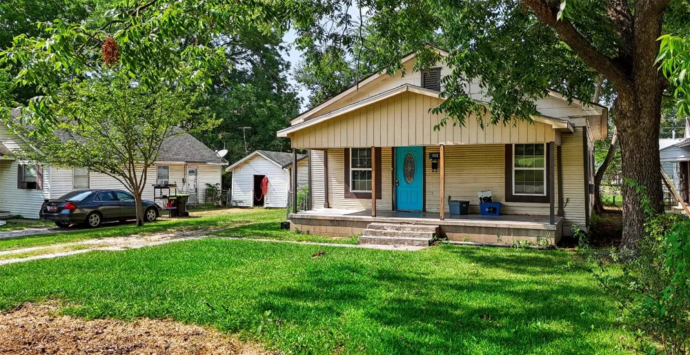 928 E Corona Ada, OK 74820