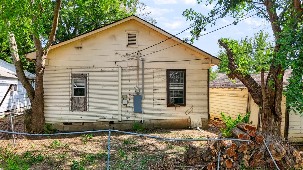 928 E Corona Ada, OK 74820