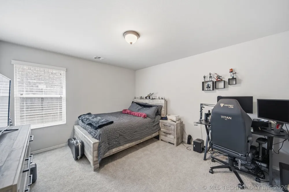 2605 W 111th Place S Jenks, OK 74037