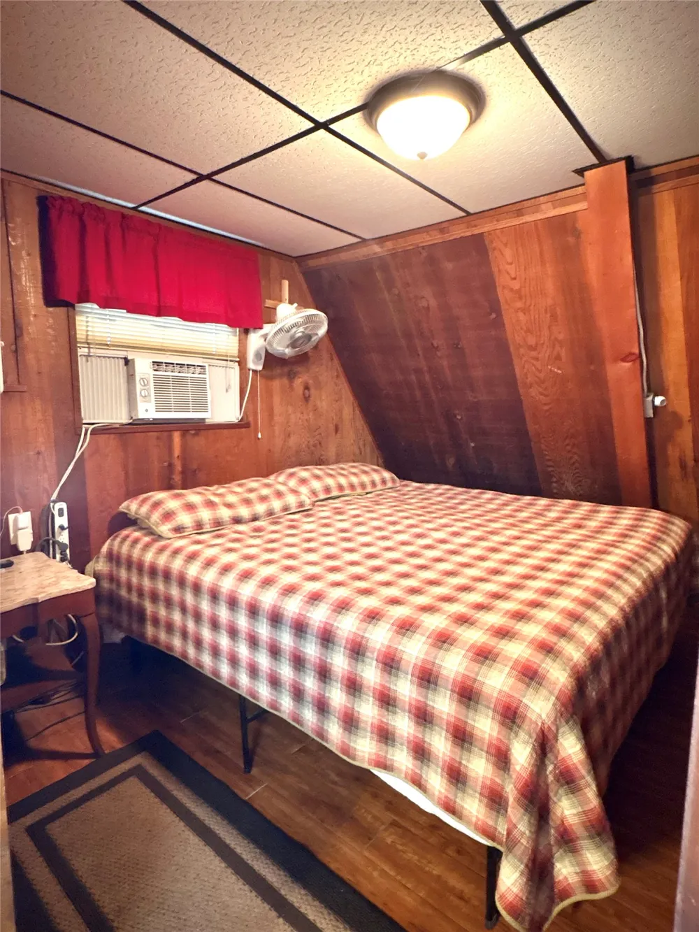 979 County Line Road Eufaula, OK 74432