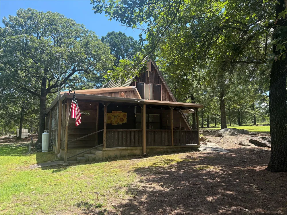 979 County Line Road Eufaula, OK 74432