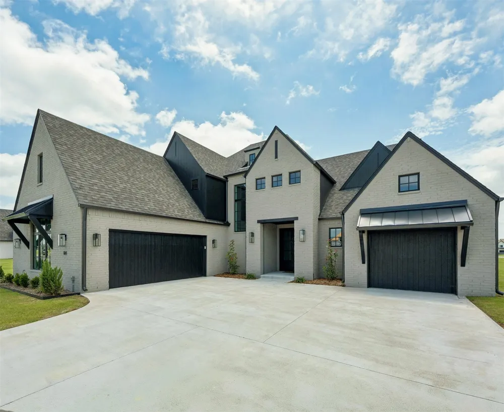 84 E 165th Place S Glenpool, OK 74033