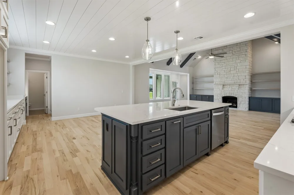 84 E 165th Place S Glenpool, OK 74033