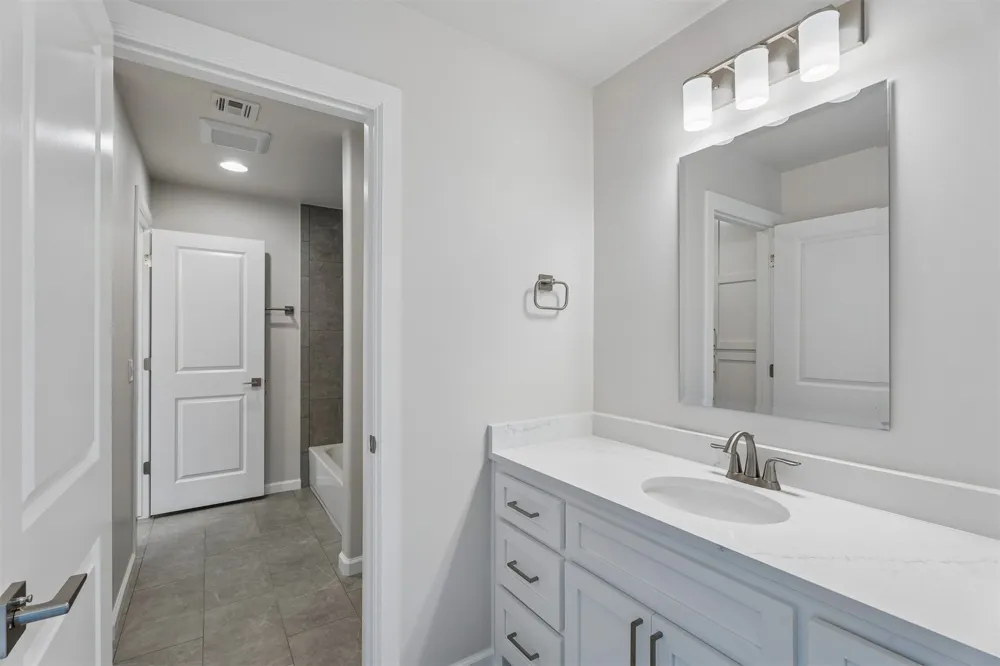 84 E 165th Place S Glenpool, OK 74033