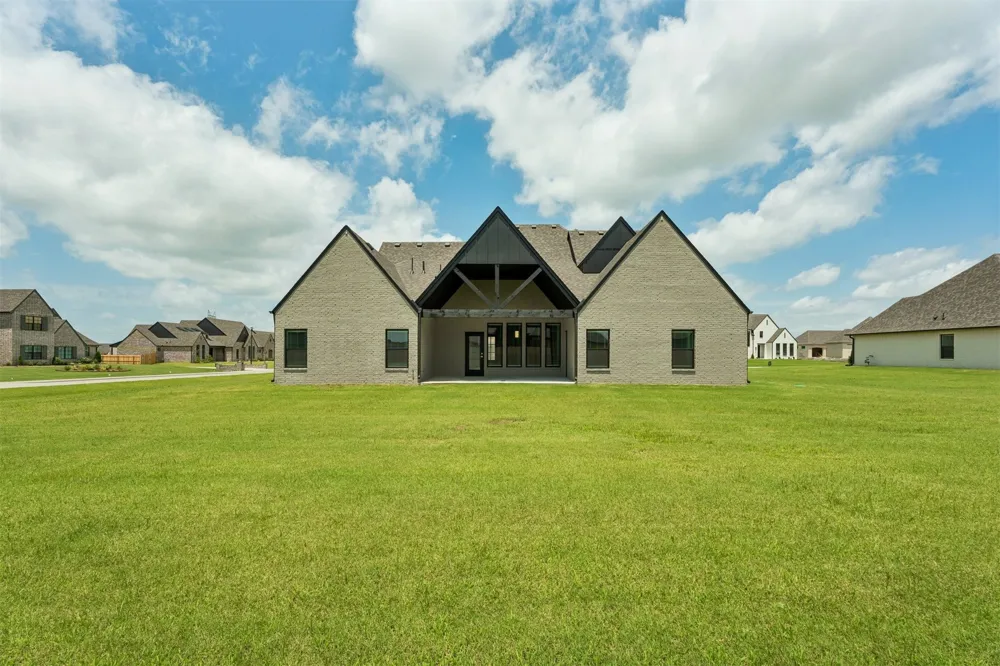 84 E 165th Place S Glenpool, OK 74033