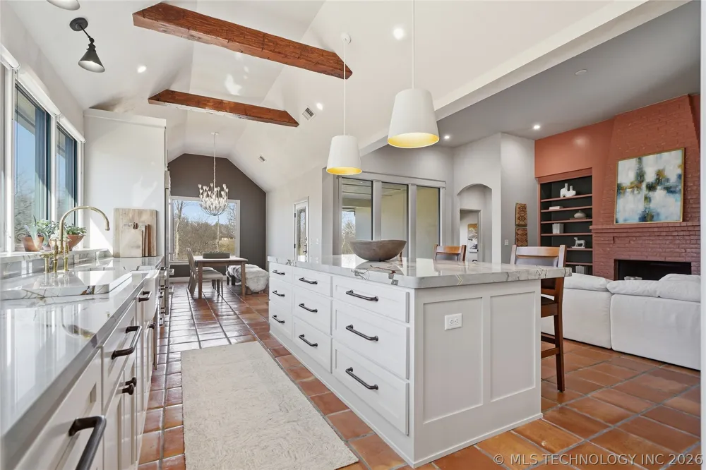 679 W 113th Court S Jenks, OK 74037
