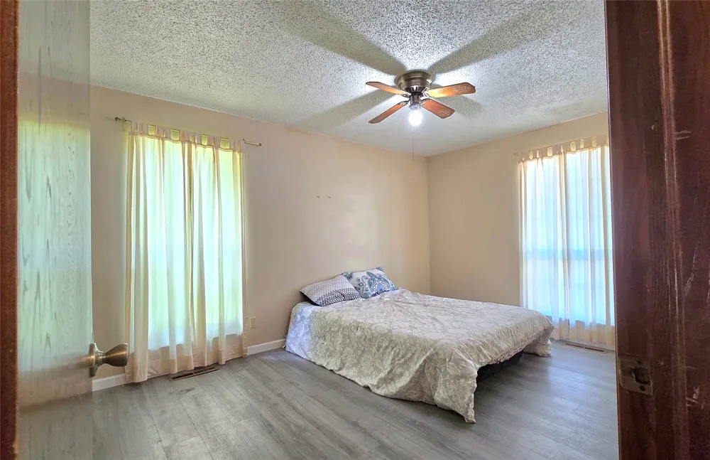 1525 County Line Road E Fort Gibson, OK 74434