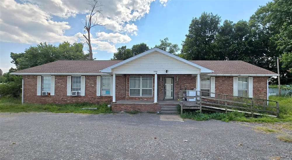 1525 County Line Road E Fort Gibson, OK 74434