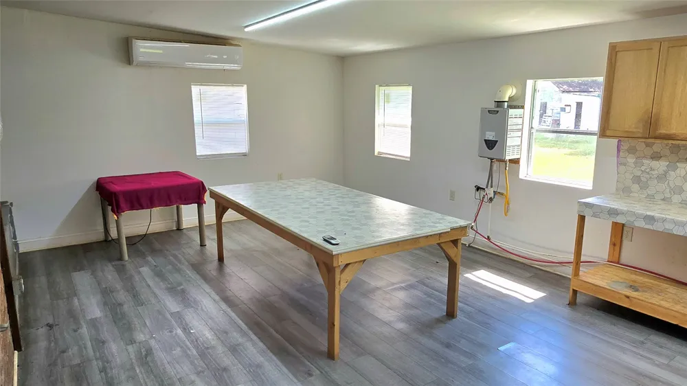 1525 County Line Road E Fort Gibson, OK 74434