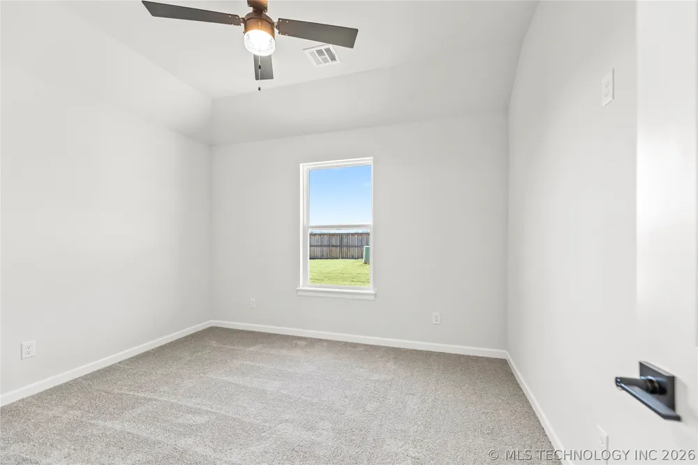 10866 S 279th EastAvenue Coweta, OK 74429