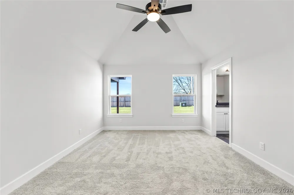 10866 S 279th EastAvenue Coweta, OK 74429