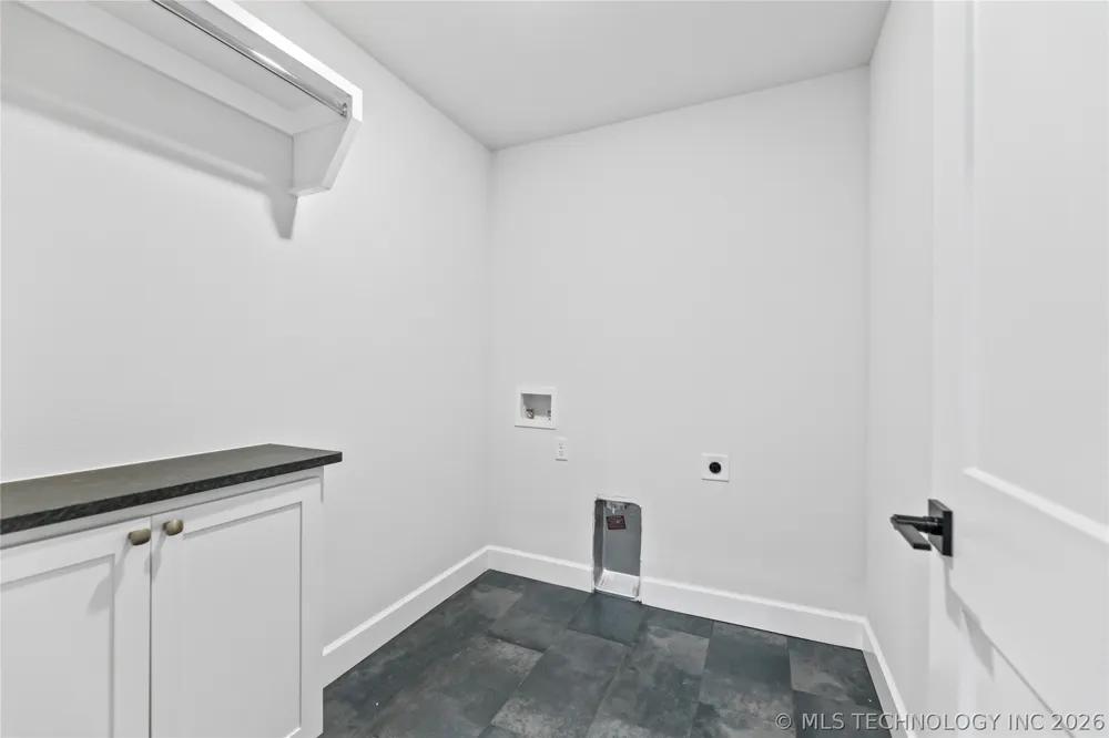 10866 S 279th EastAvenue Coweta, OK 74429