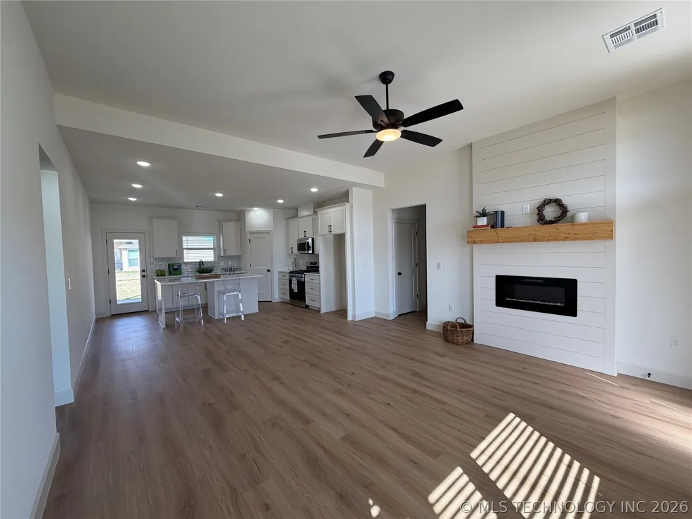 10866 S 279th EastAvenue Coweta, OK 74429