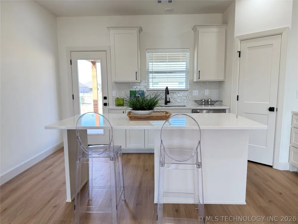 10866 S 279th EastAvenue Coweta, OK 74429