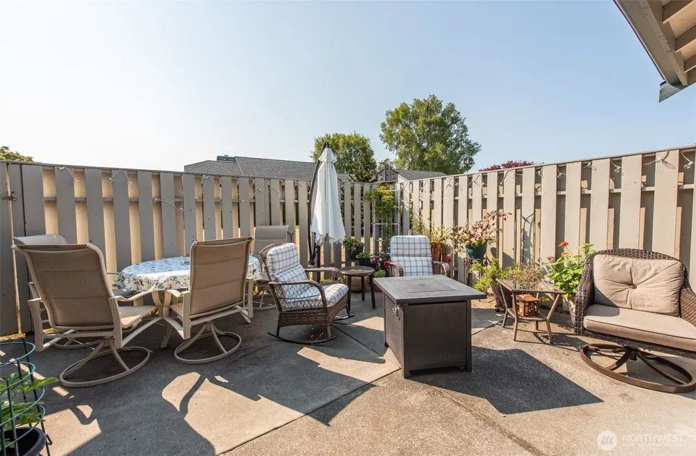 890 Oxford Way Sequim, WA 98382