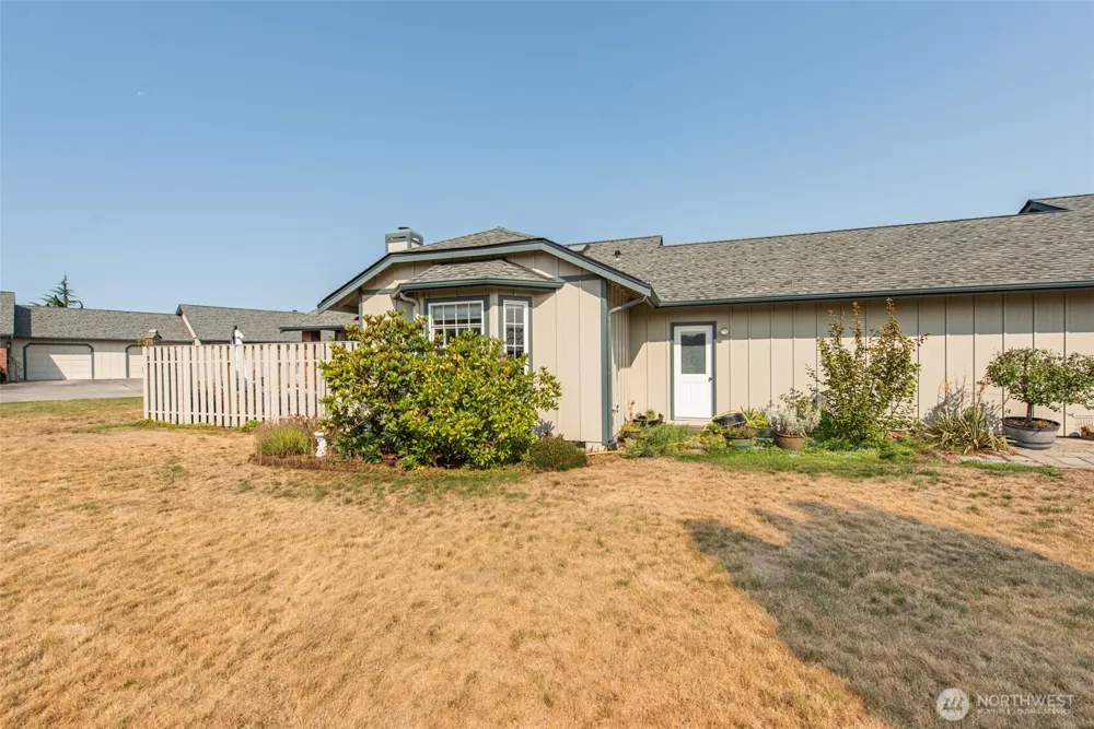 890 Oxford Way Sequim, WA 98382