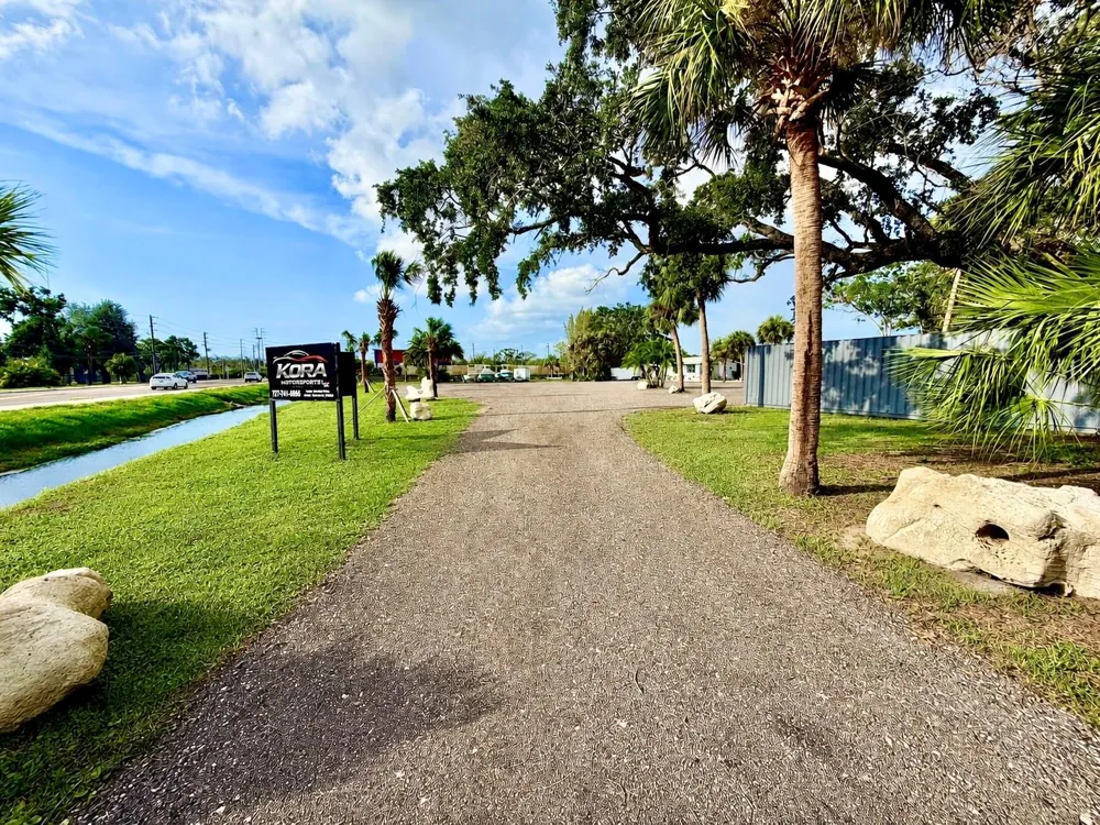 1322 PINELLAS AVENUE Tarpon Springs, FL 34689