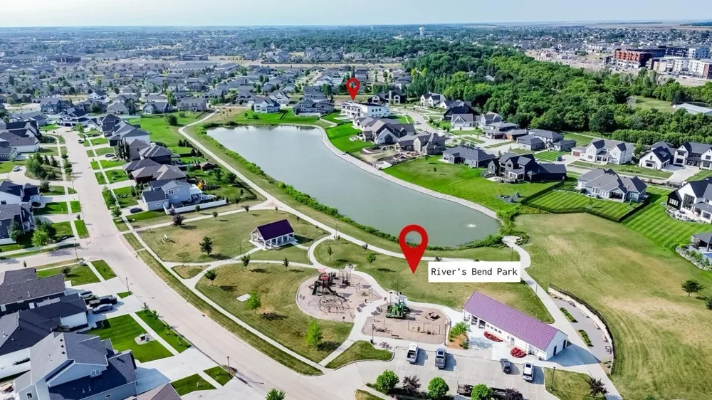 2812 RIVERS BEND DRIVE E West Fargo, ND 58078