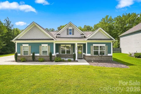 208 Clauser Road S