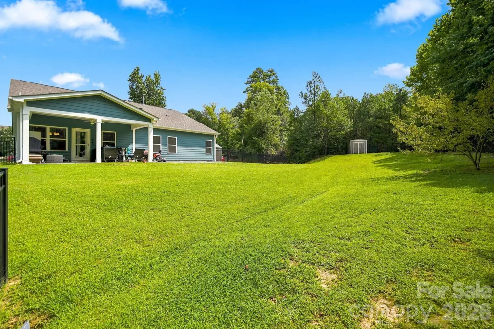 208 Clauser Road S Mount Holly, NC 28120