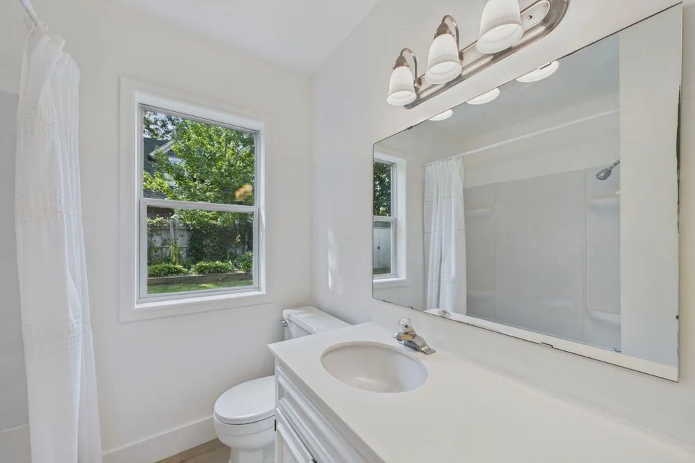 542 3rd Avenue Excelsior, MN 55331