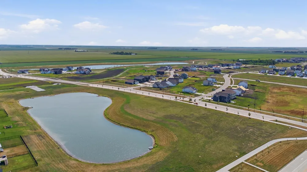 8326 61st Street S Horace, ND 58047