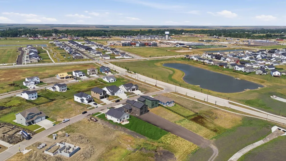 8326 61st Street S Horace, ND 58047