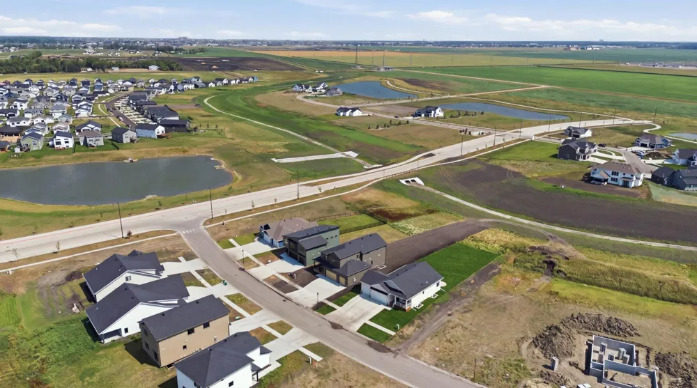 8326 61st Street S Horace, ND 58047