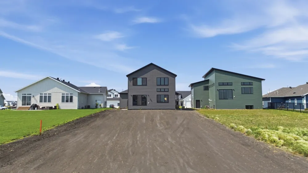 8326 61st Street S Horace, ND 58047