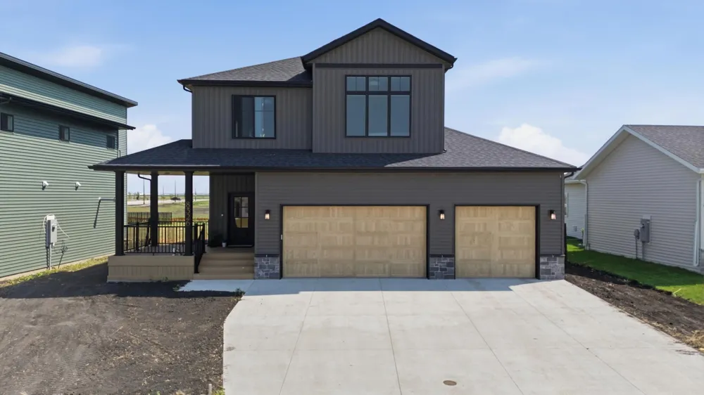 8326 61st Street S Horace, ND 58047