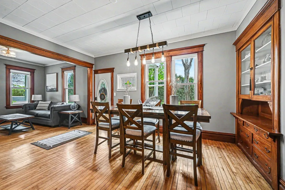 16680 County Road 40 Carver, MN 55315