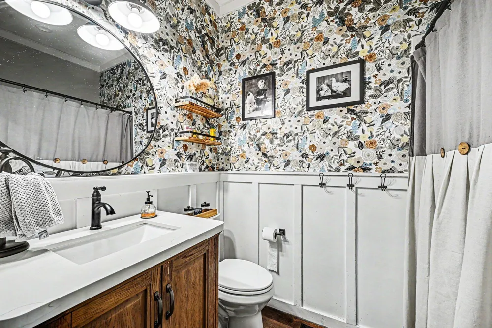 16680 County Road 40 Carver, MN 55315