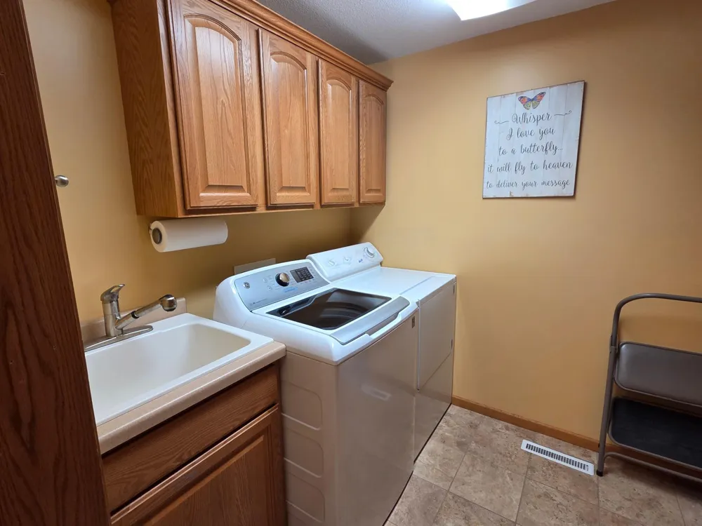 4488 Ferndale Road Rushford, MN 55971