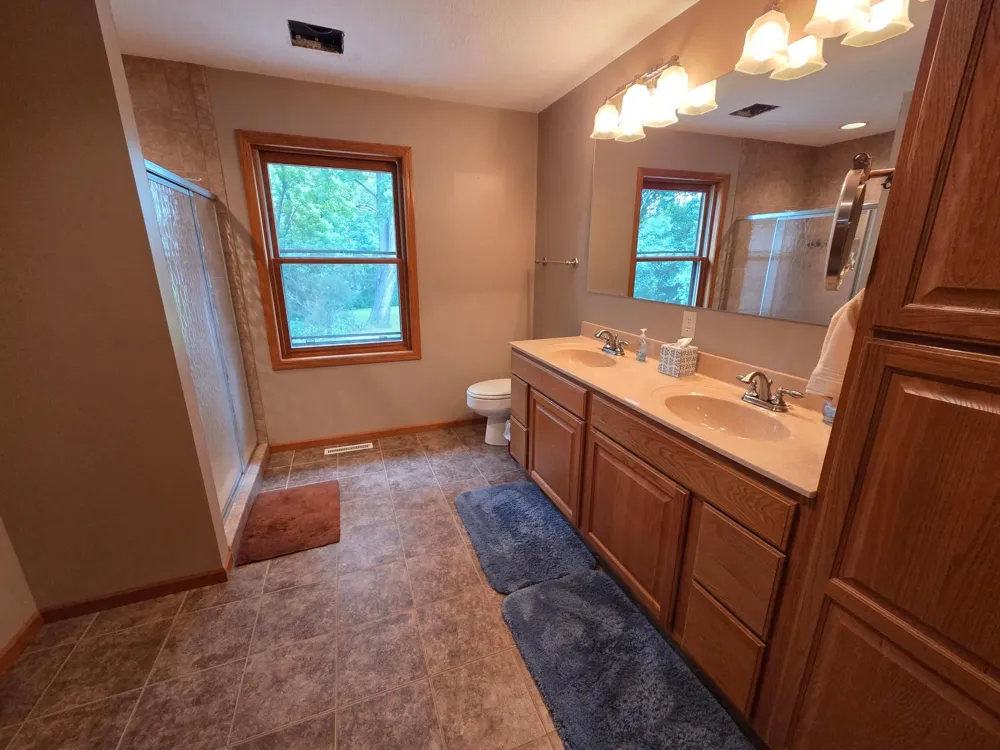 4488 Ferndale Road Rushford, MN 55971