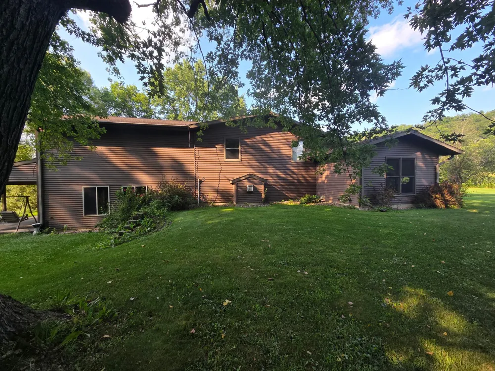 4488 Ferndale Road Rushford, MN 55971