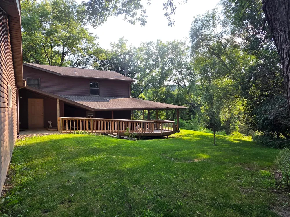 4488 Ferndale Road Rushford, MN 55971