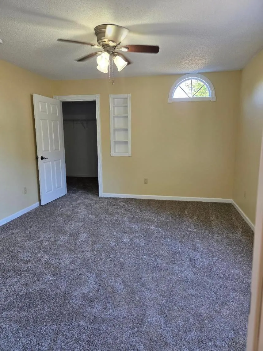 610 6th Street SW Forman, ND 58032