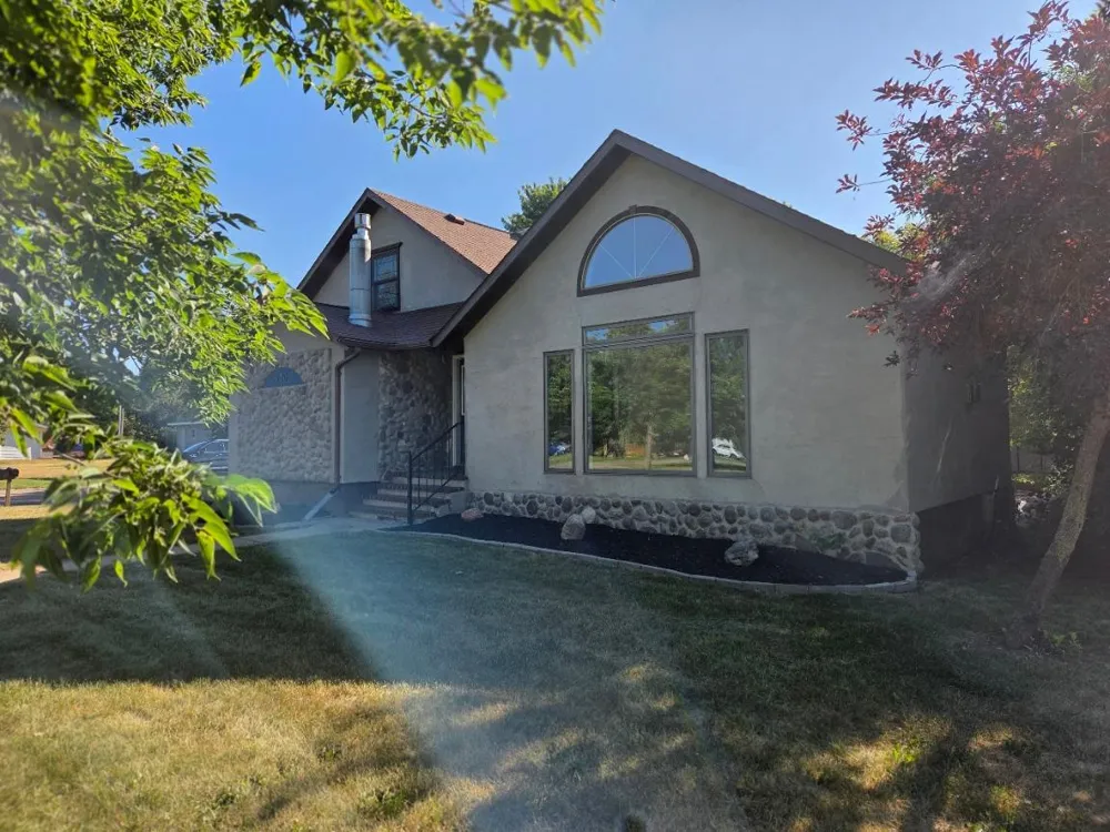 610 6th Street SW Forman, ND 58032
